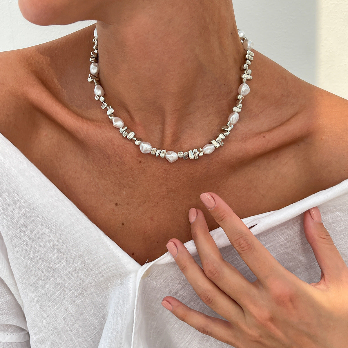 Pearl Beaded Necklace – 50 cm