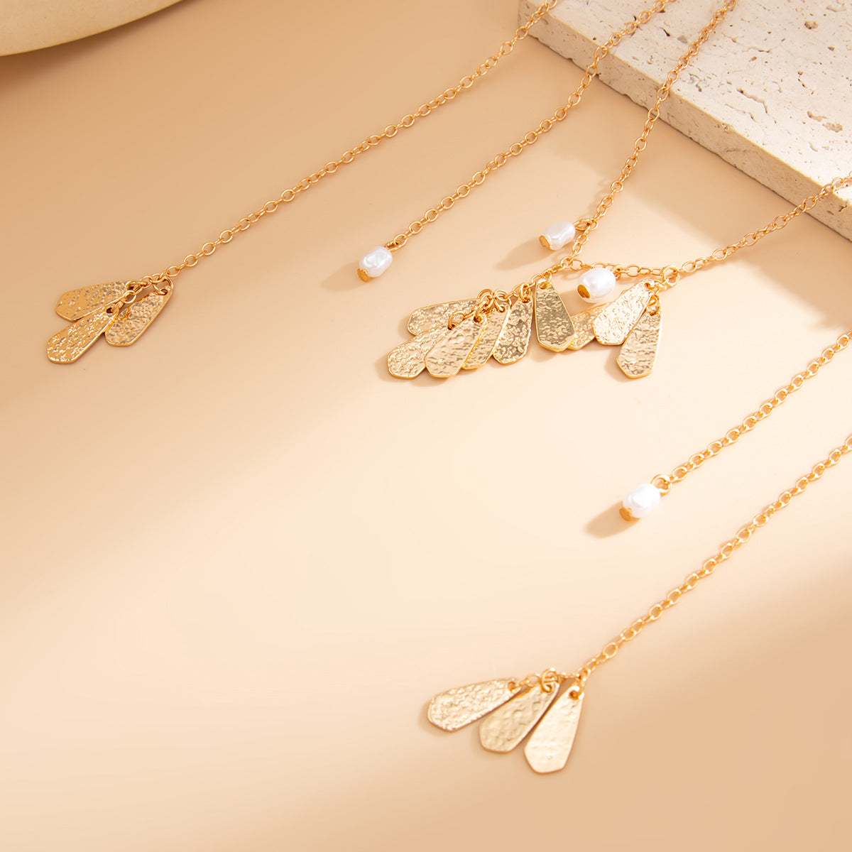Bow Pendant Necklace – 71–80 cm